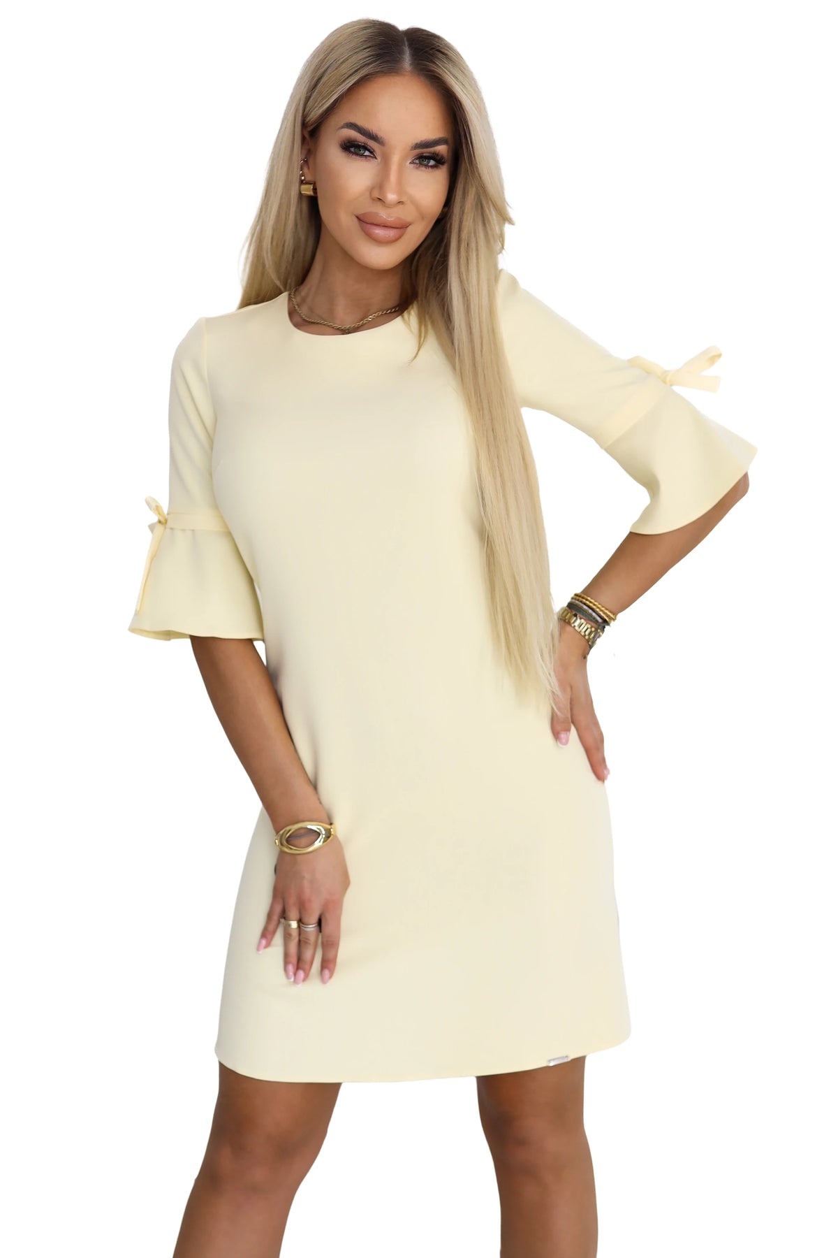 217-12 NEVA Rochie feminină trapez cu șireturi la mâneci - galben pastel