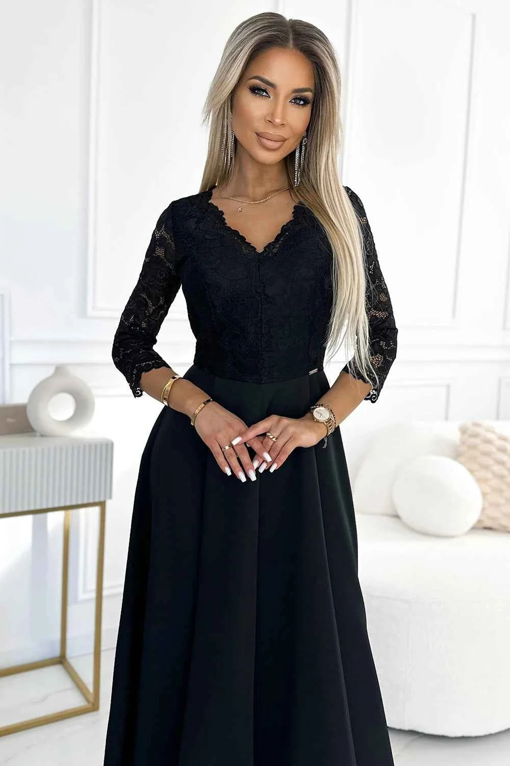 309-11 AMBER dantela, rochie lunga eleganta cu decolteu si crapatura la picior - neagra