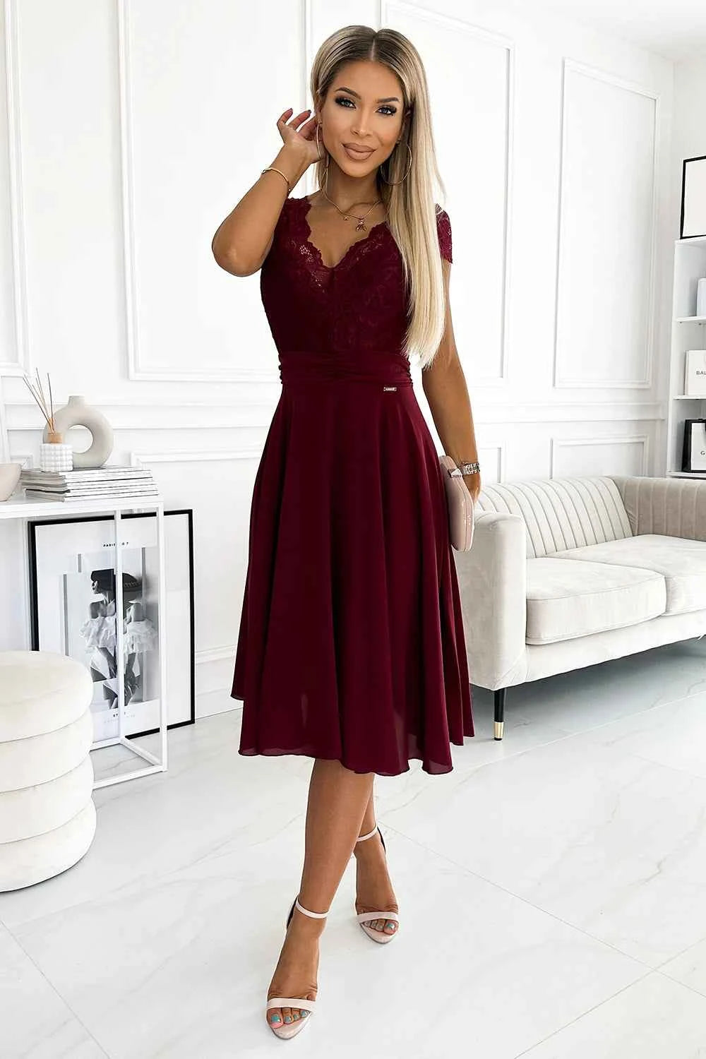 381-5 LINDA - rochie șifon cu decolteu din dantelă - VISINIU