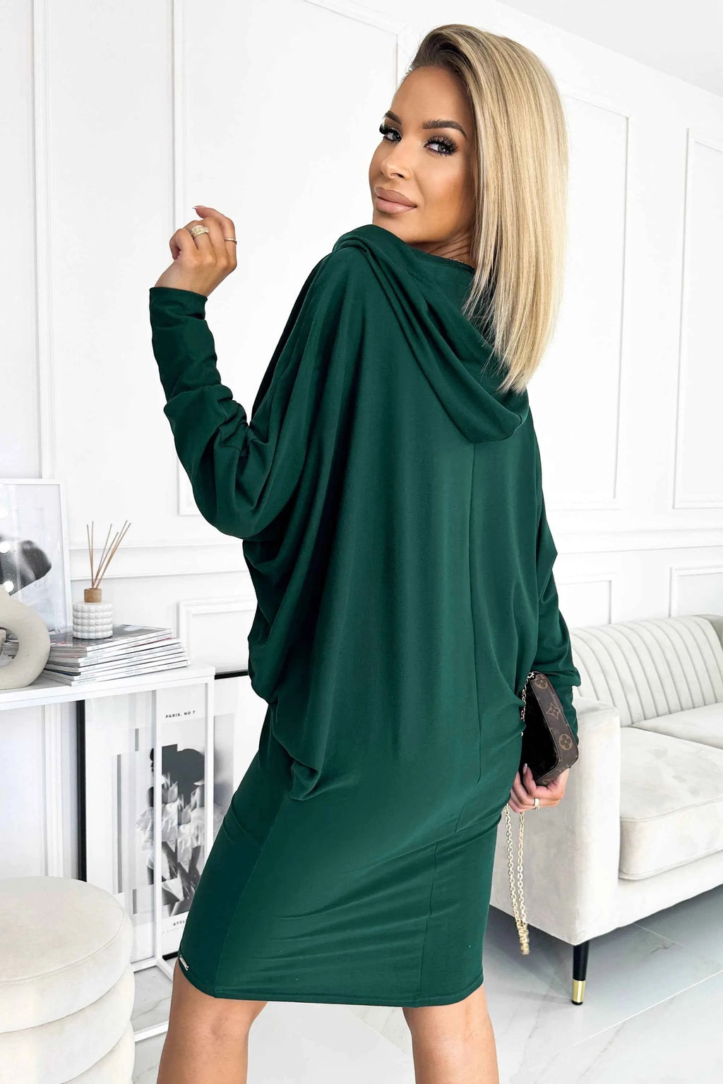 400-1 Rochie tip liliac cu glugă - verde sticlă