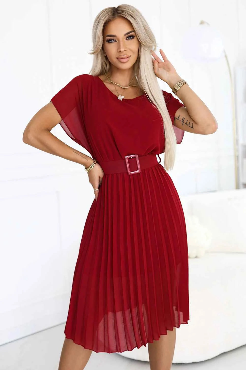 465-5 MIA Rochie midi din șifon plisat cu curea lată - Vișinie