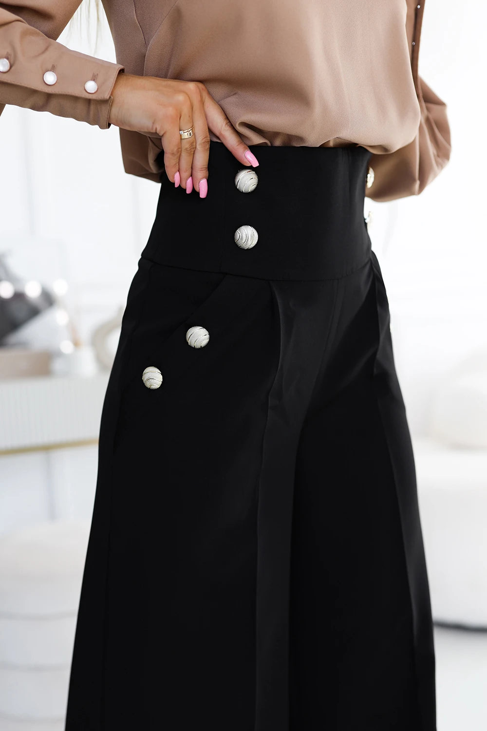 496-2 Pantaloni eleganți largi cu talie înaltă și nasturi aurii - NEGRU
