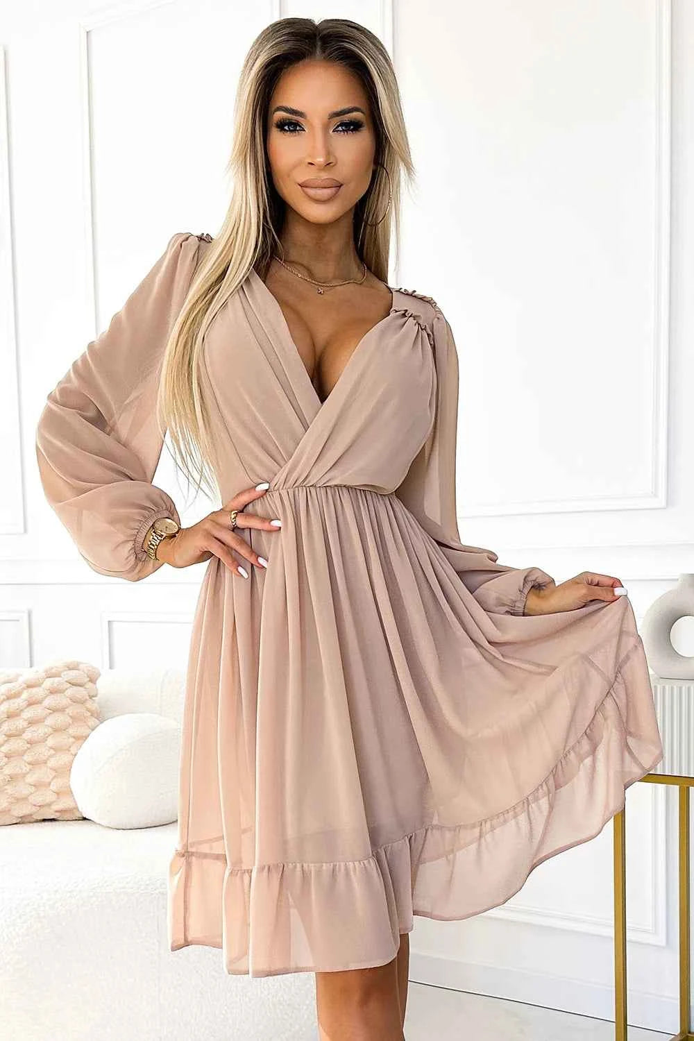 538-1 MILA Rochie midi din sifon cu maneci lungi si decolteu - culoare bej