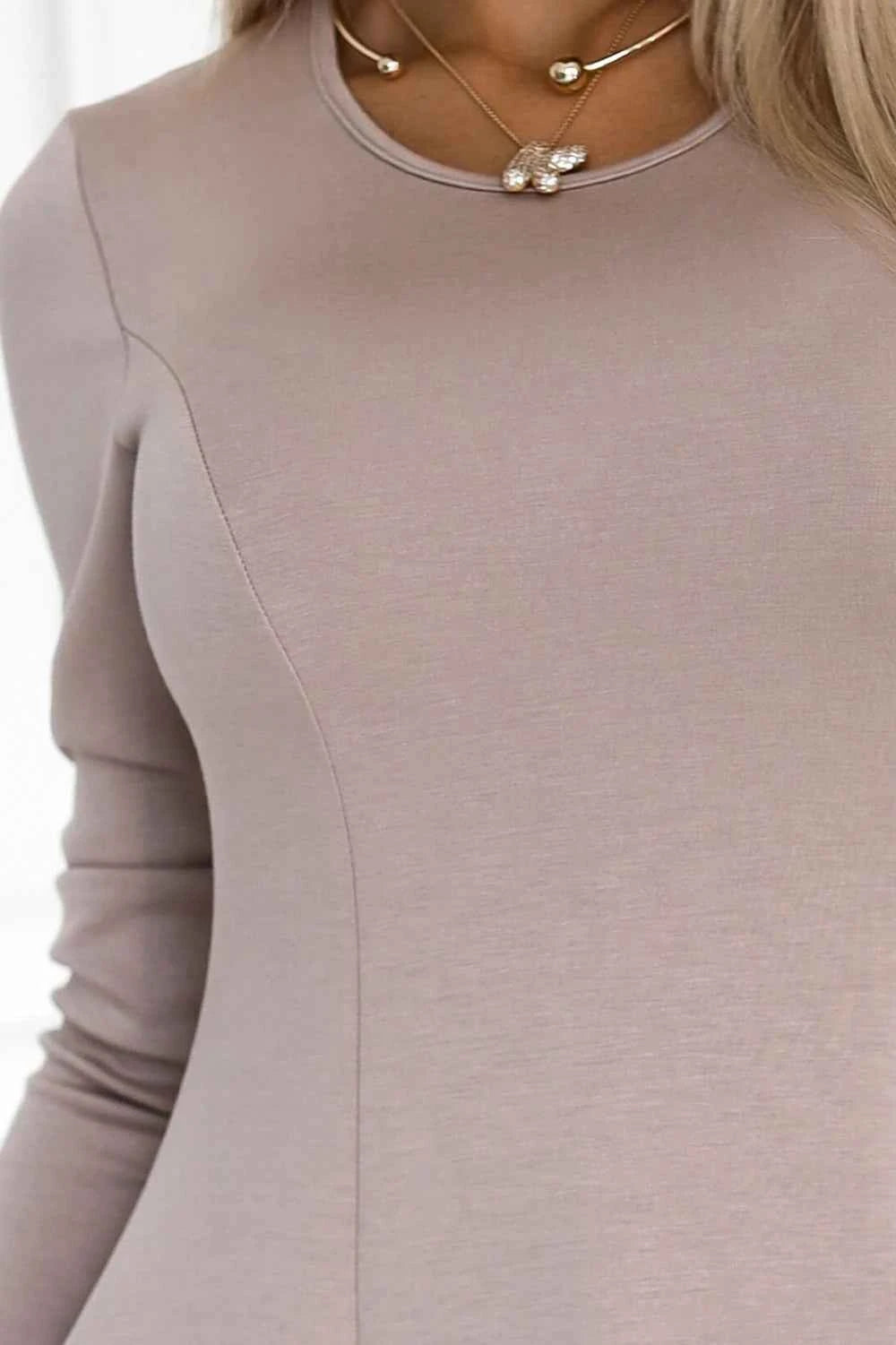 567-1 Rochie trapez confortabilă cu mâneci lungi - bej