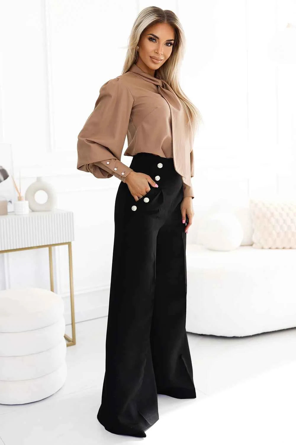 578-1 O bluză business unică cu mâneci lungi, cravate și nasturi - culoare caramel - mocha mousse