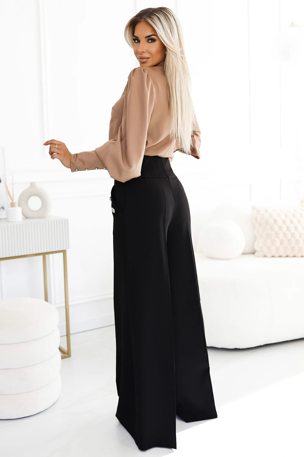 578-1 O bluză business unică cu mâneci lungi, cravate și nasturi - culoare caramel - mocha mousse