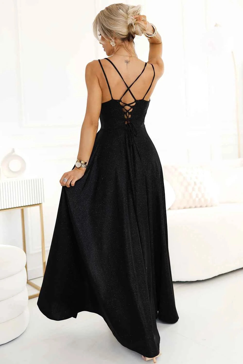 589-1 Rochie lungă cu strălucire subtilă și șireturi tip corset la spate - neagră cu sclipici