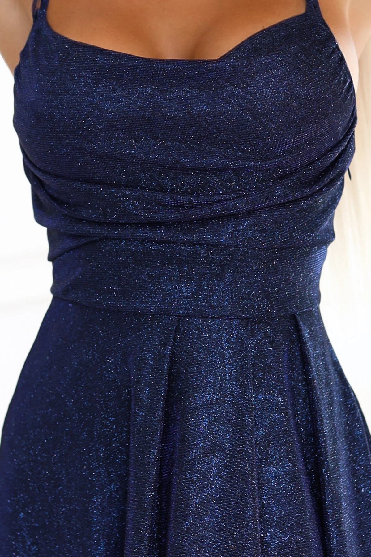 589-2 Rochie lungă cu strălucire subtilă și legături la spate cu corset - bleumarin cu sclipici