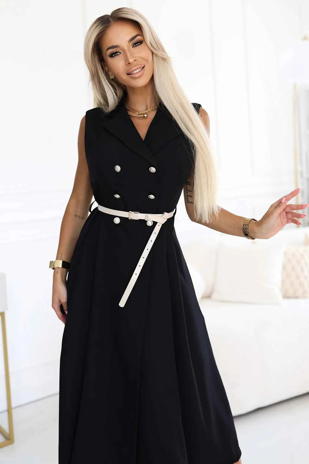 596-3 Rochie elegantă midi cu nasturi aurii și curea - neagră