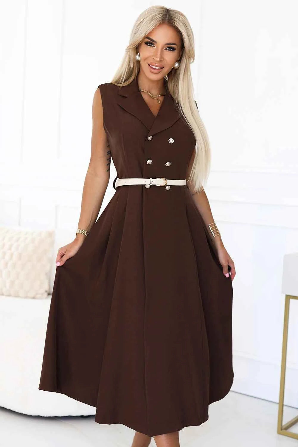 596-4 Rochie elegantă midi cu nasturi aurii și curea - ciocolatiu