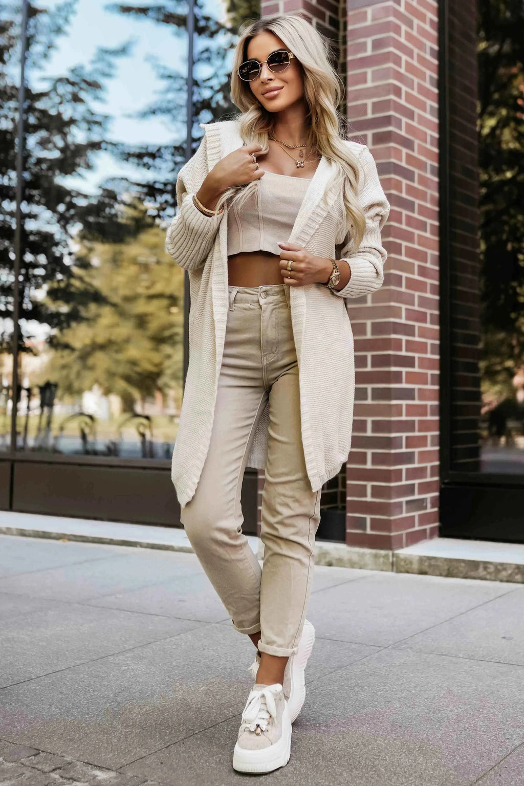 629-1 Cardigan confortabil supradimensionat cu glugă și etichetă elegantă - bej
