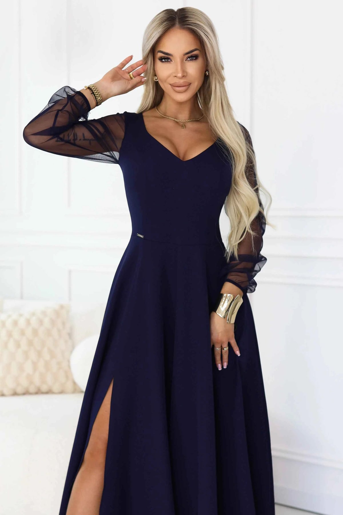 640-3 LORETTA rochie lunga unica cu maneci si decolteu din tul - bleumarin