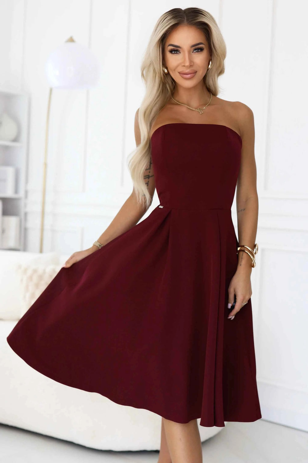 641-1 VIVIENNE Rochie midi evazată cu corset pentru ocazii speciale - vișinie