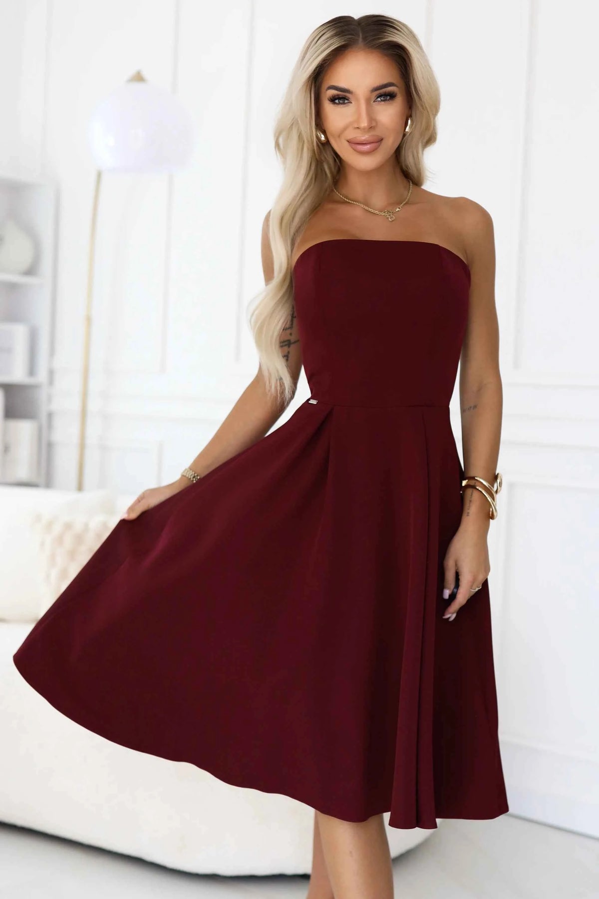 641-1 VIVIENNE Rochie midi evazată cu corset pentru ocazii speciale - vișinie