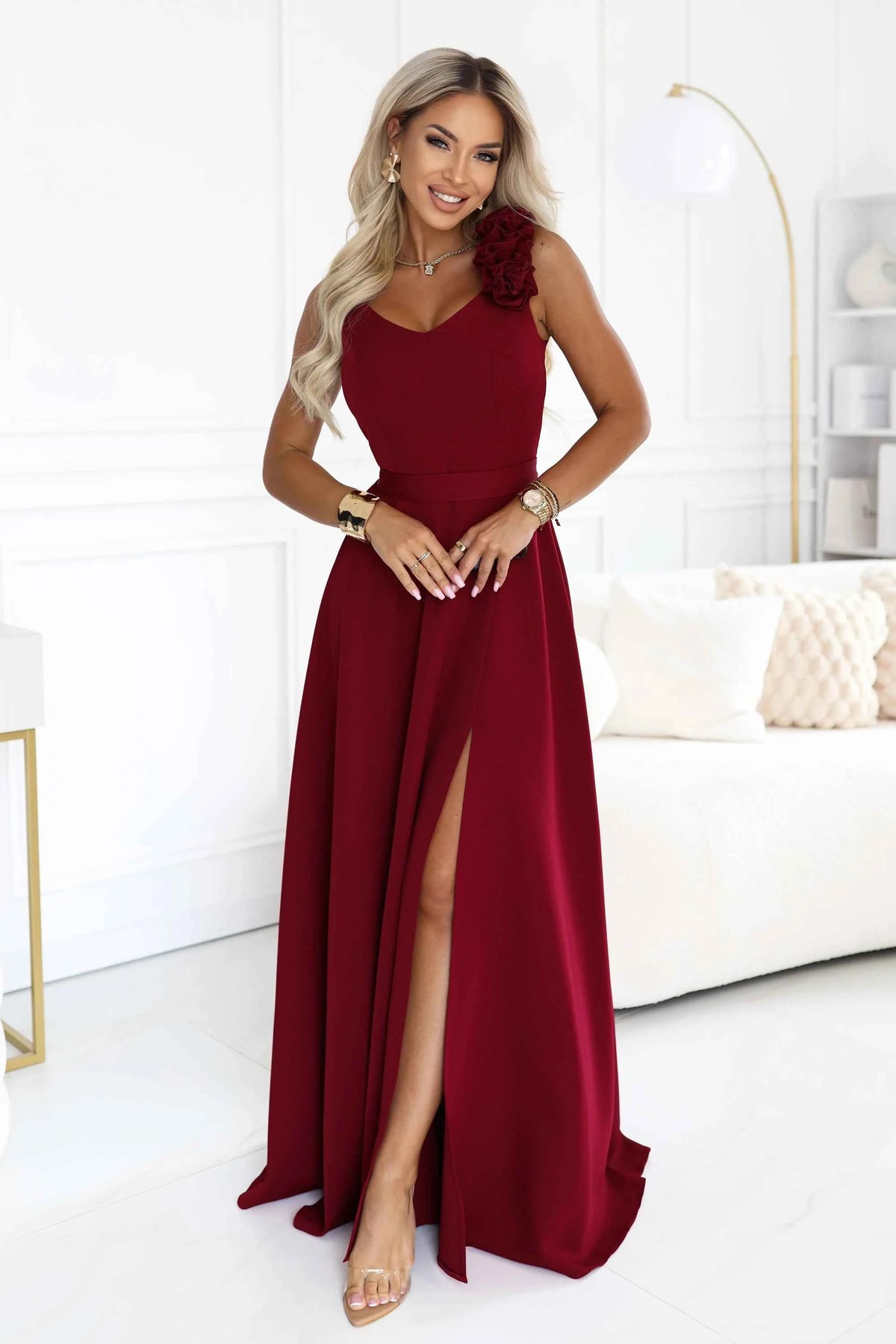 643-9 Rochie de seară maxi elegantă cu șliț și trandafiri - bordo