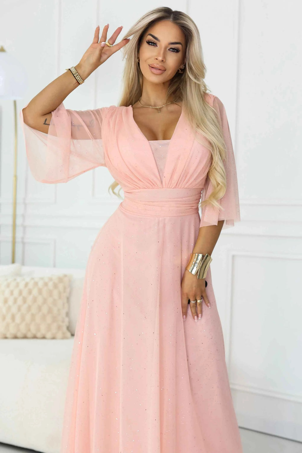 654-4 Rochie lungă strălucitoare plus size cu decolteu și mânecă transparentă - piersică