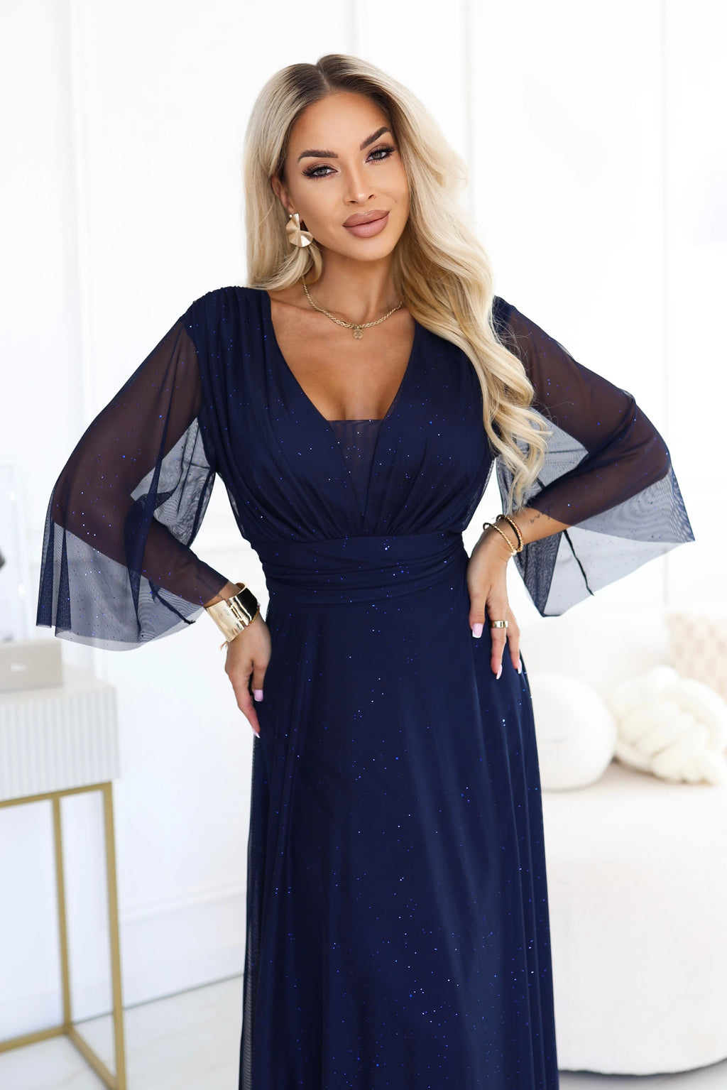 654-7 Rochie lungă strălucitoare, plus size, cu decolteu și mânecă transparentă - bleumarin