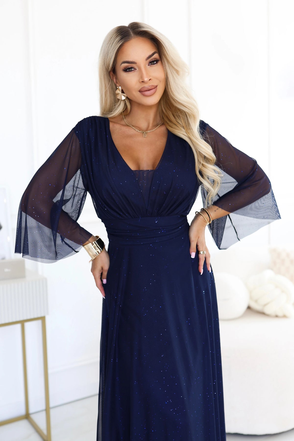 654-7 Rochie lungă strălucitoare, plus size, cu decolteu și mânecă transparentă - bleumarin