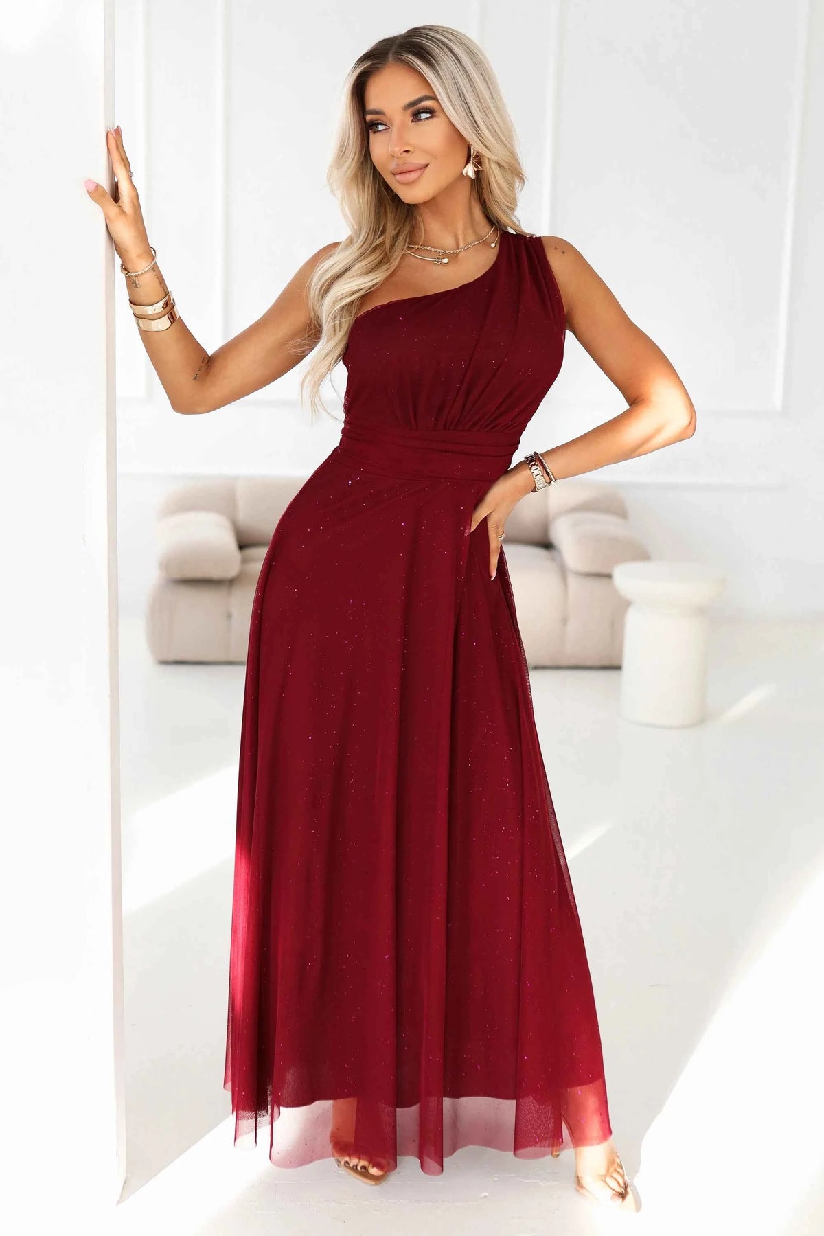656-1 Rochie de seară lungă, strălucitoare, cu un singur umăr - vișinie