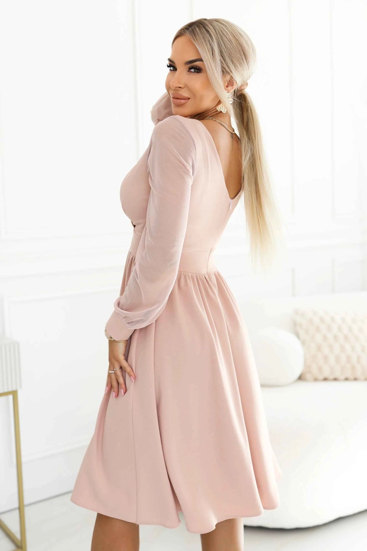 657-2 Rochie midi eleganta cu decolteu petrecut si maneci din tul - bej