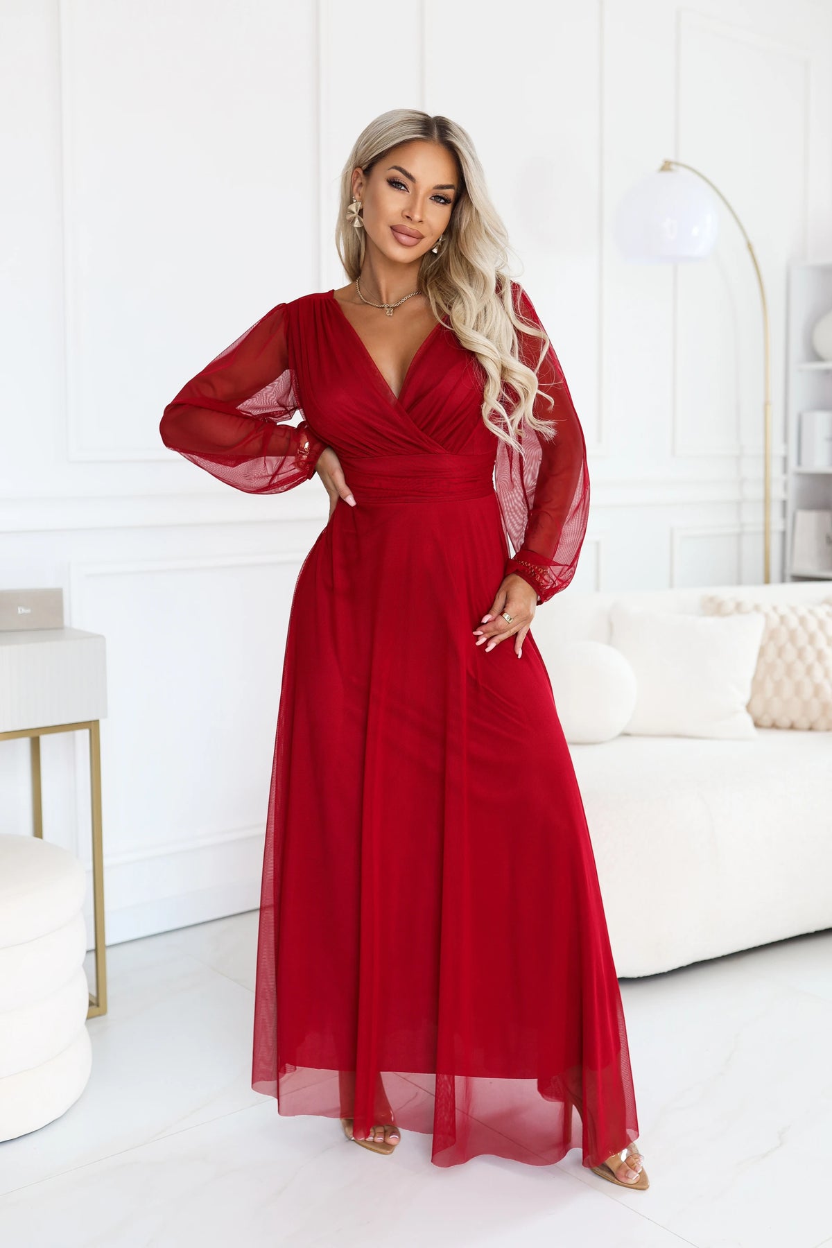684-1 NERISSA Rochie maxi elegantă din tul, cu decolteu petrecut - bordo deschis
