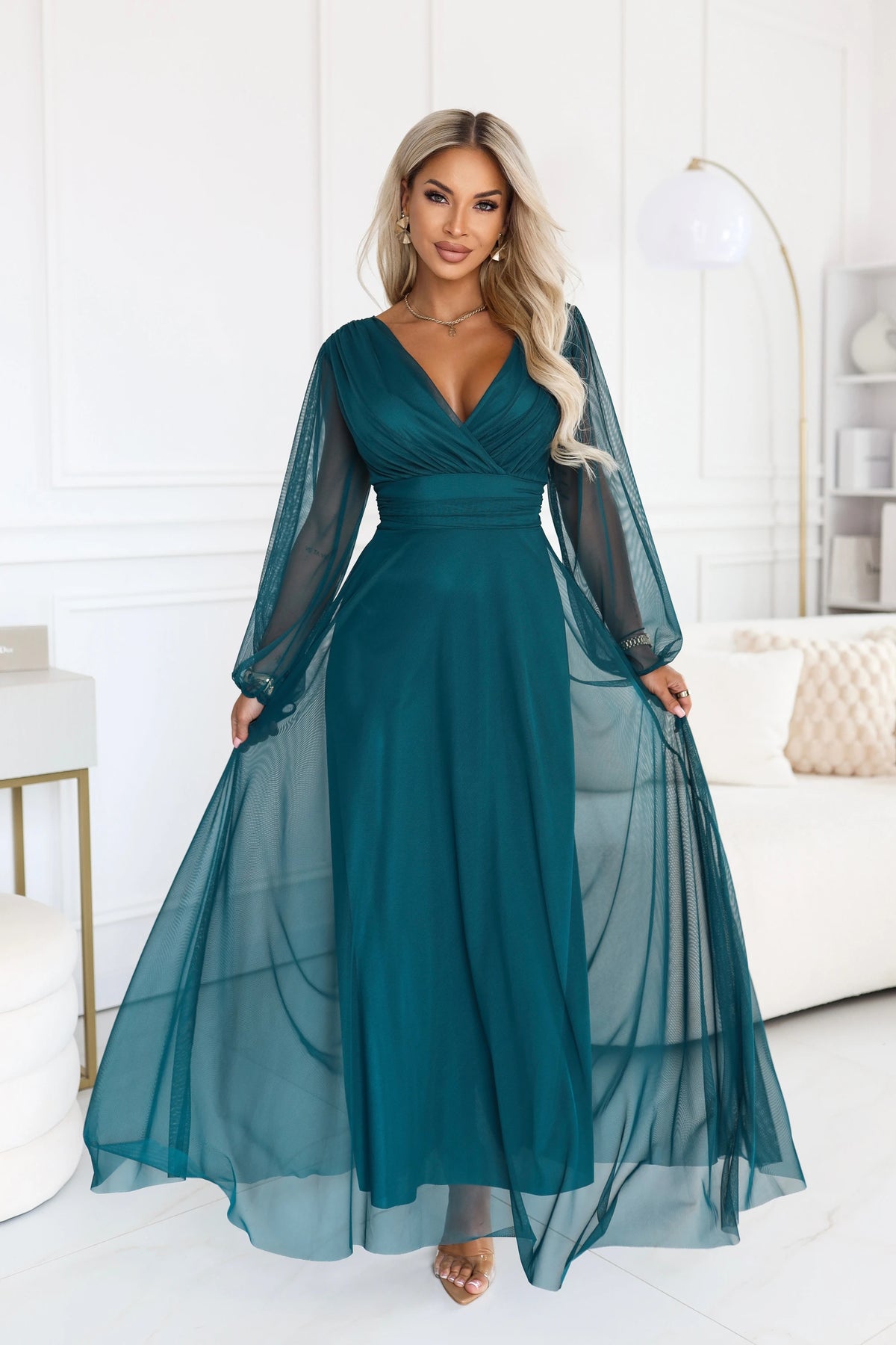 684-2 NERISSA Rochie maxi elegantă din tul, cu decolteu petrecut - verde mare