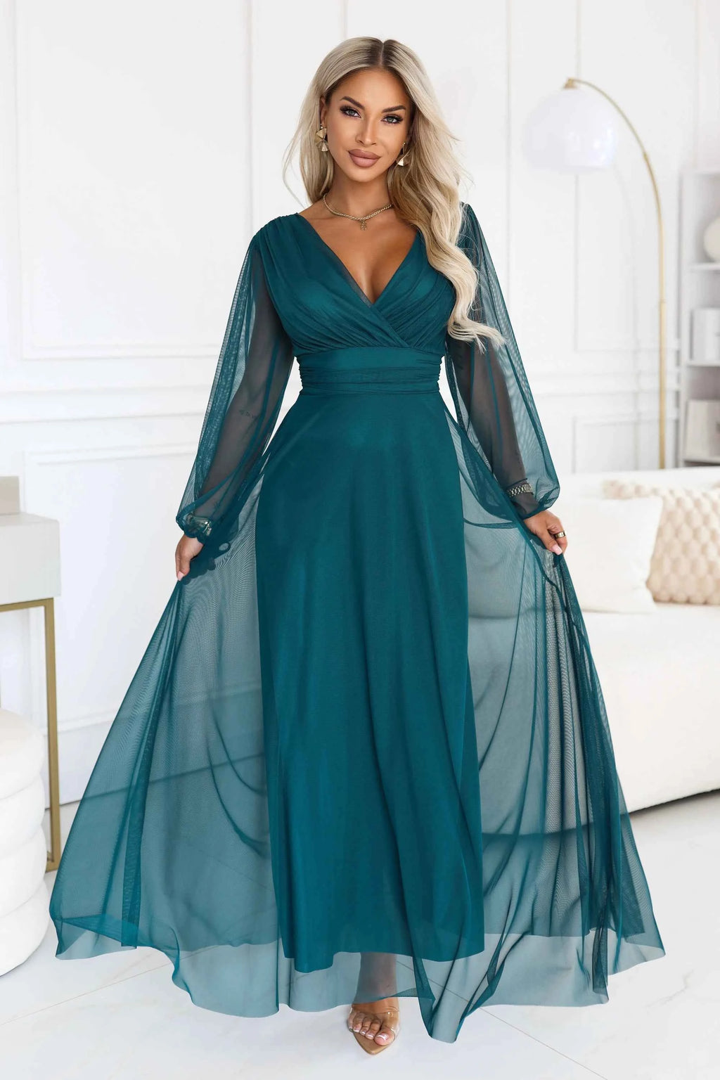 684-2 NERISSA Rochie maxi elegantă din tul, cu decolteu petrecut - verde mare