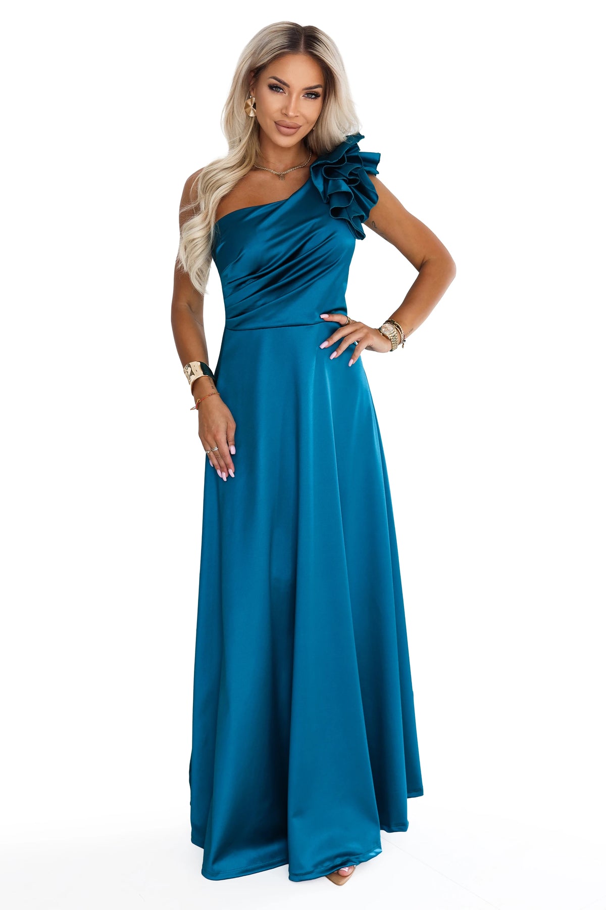 685-2 Rochie de seară maxi din satin, cu un umăr gol, cu volănaș decorativ - verde mare
