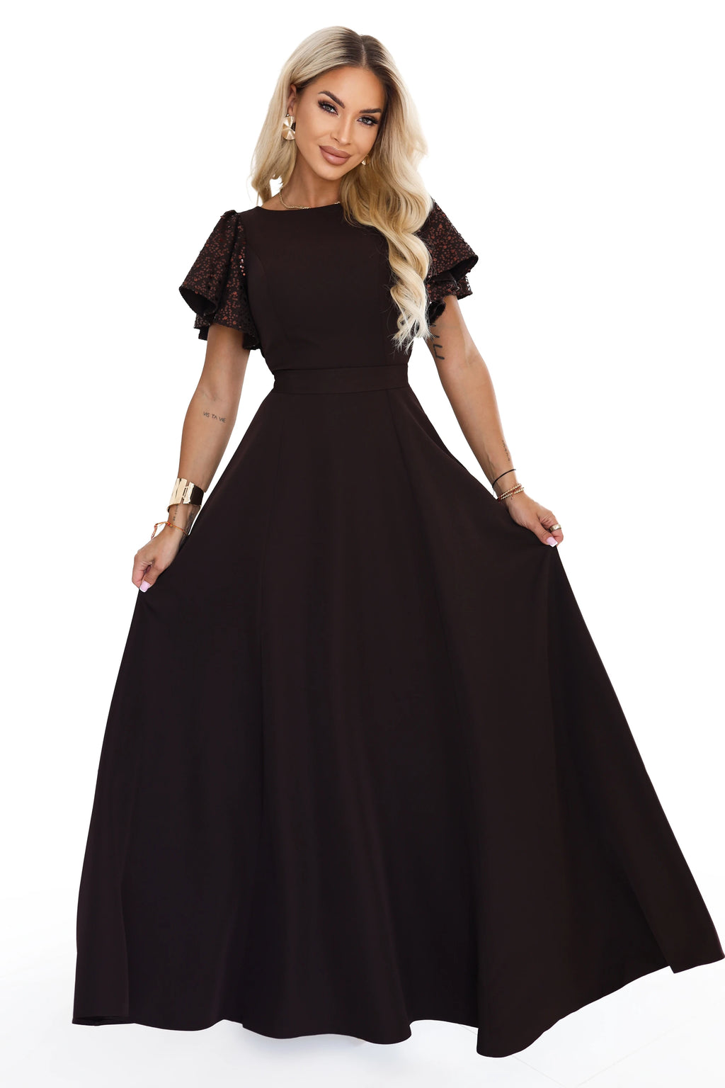 694-2 MIRELLA Rochie maxi elegantă, evazată, cu mâneci cu paiete - maro ciocolatiu