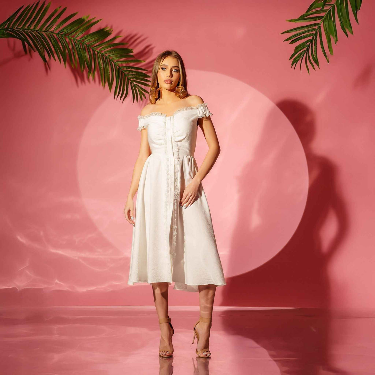 Rochie alba midi din in pe umeri cu insertie din dantela Mimi