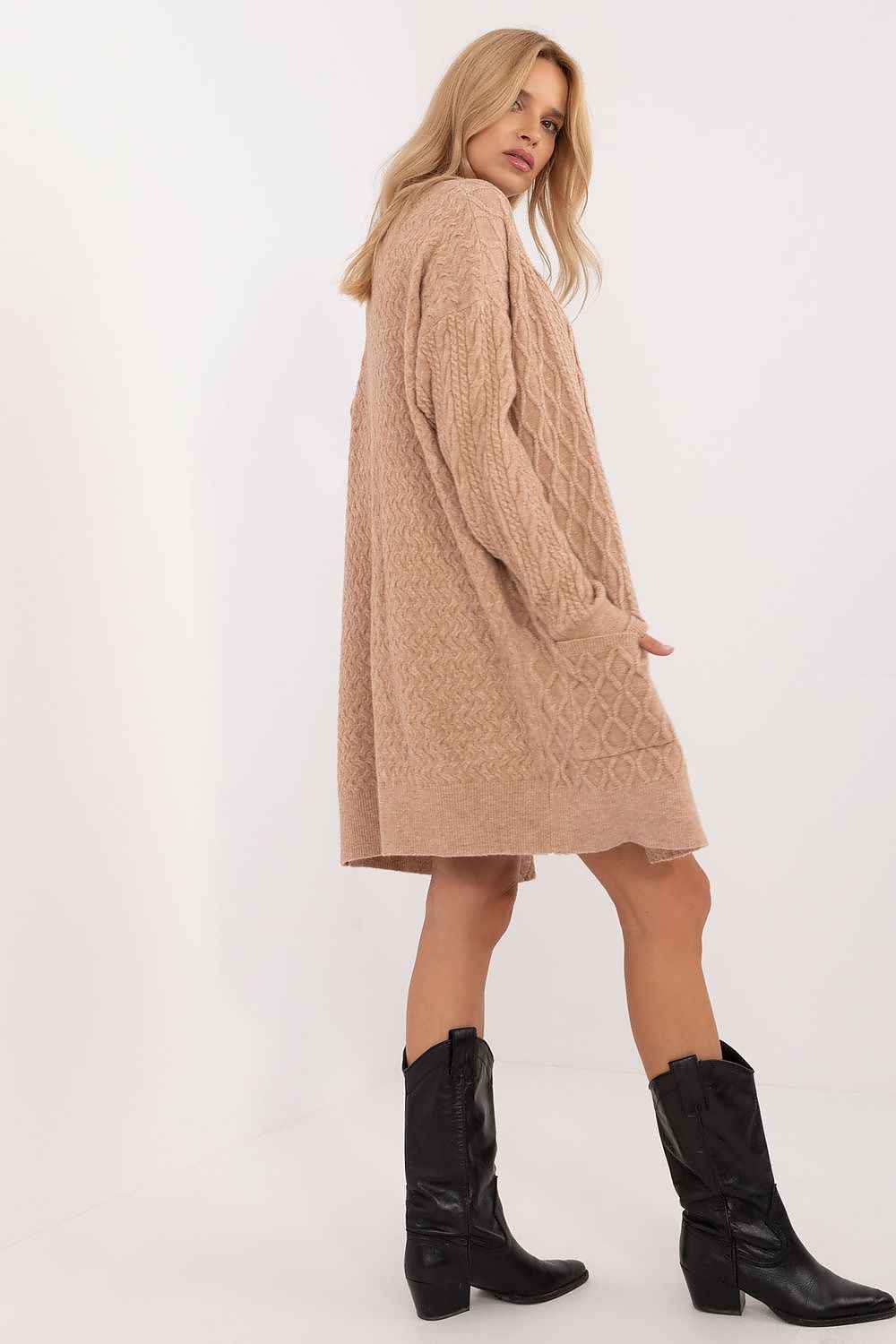 Cardigan AT