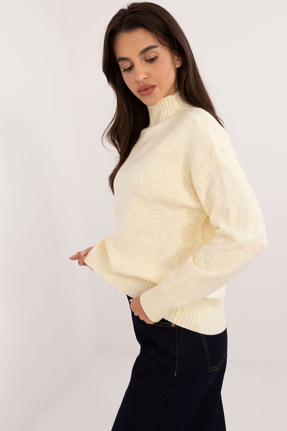  Jumper model 200527 AT 