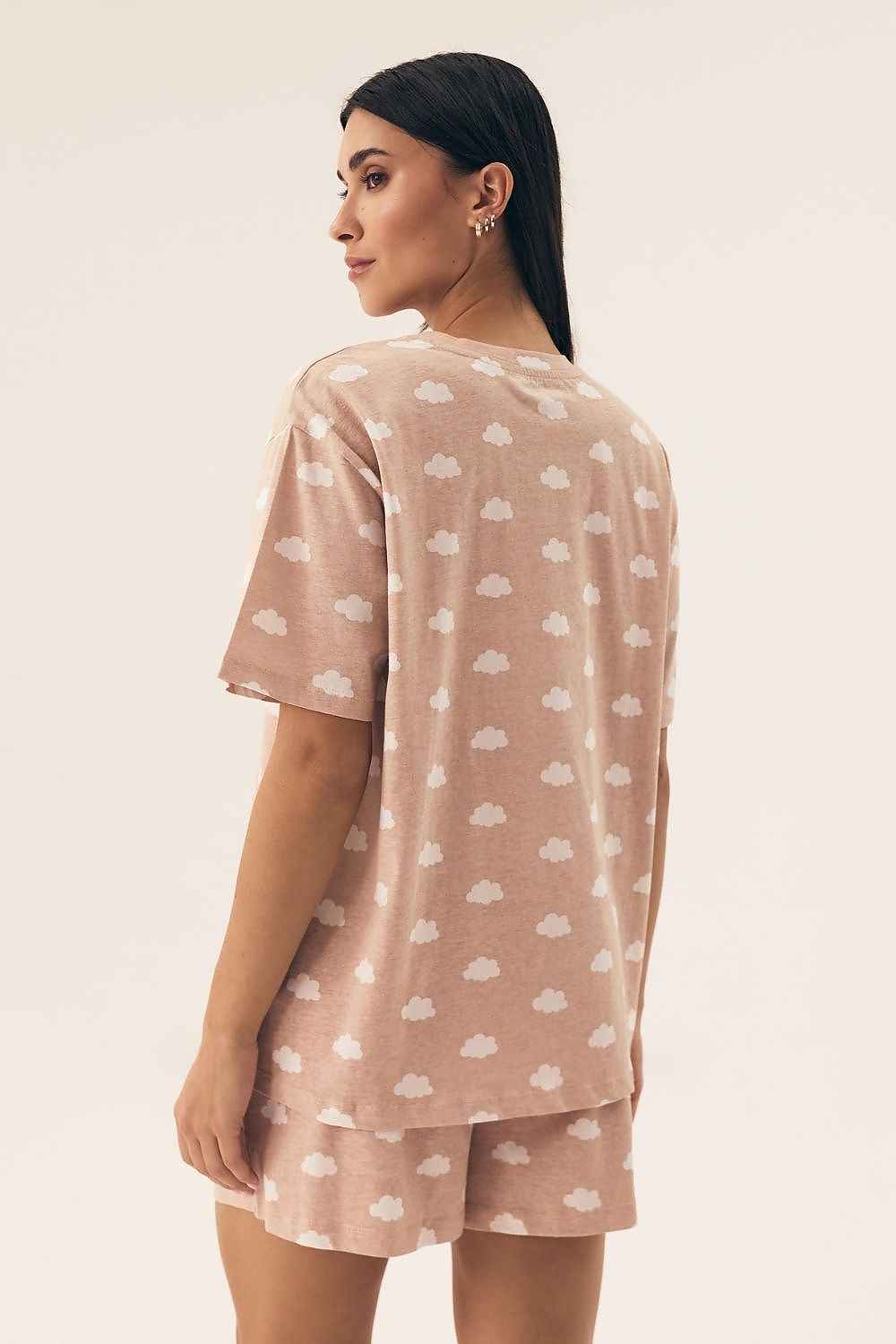 Pyjama Henderson