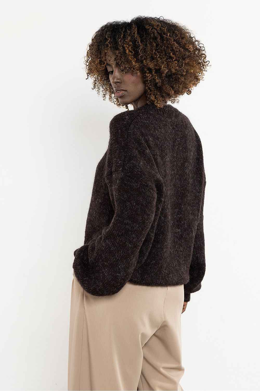 Jumper awama