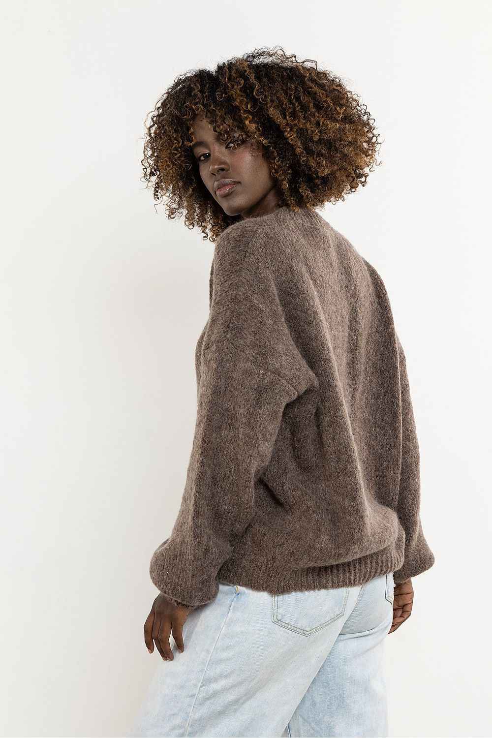 Jumper awama
