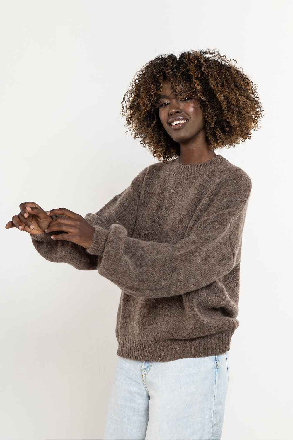 Jumper awama