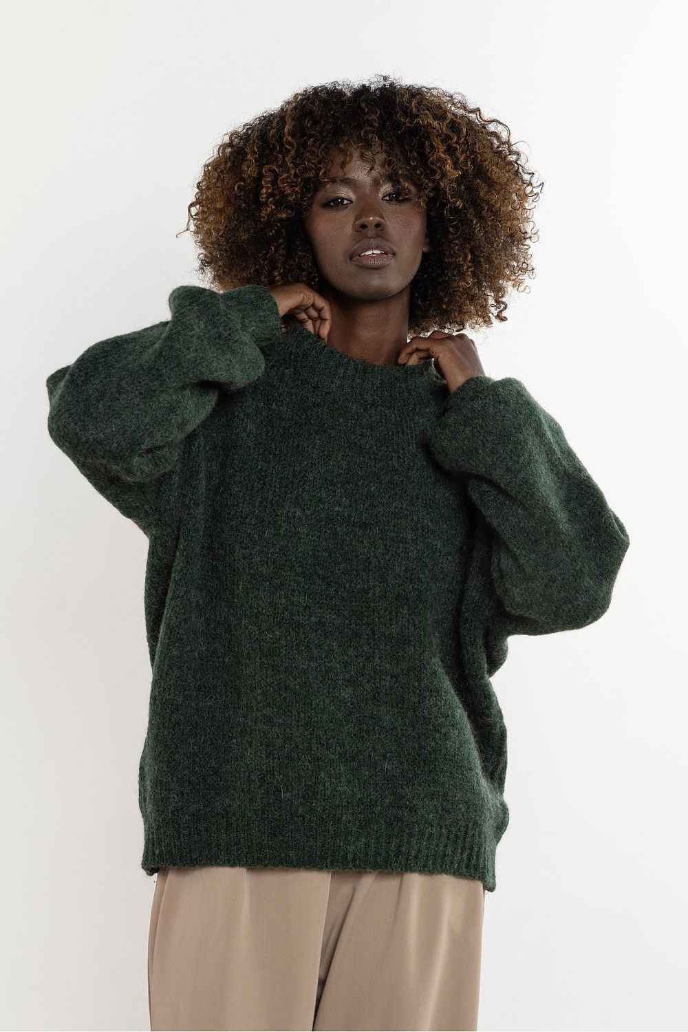 Jumper awama
