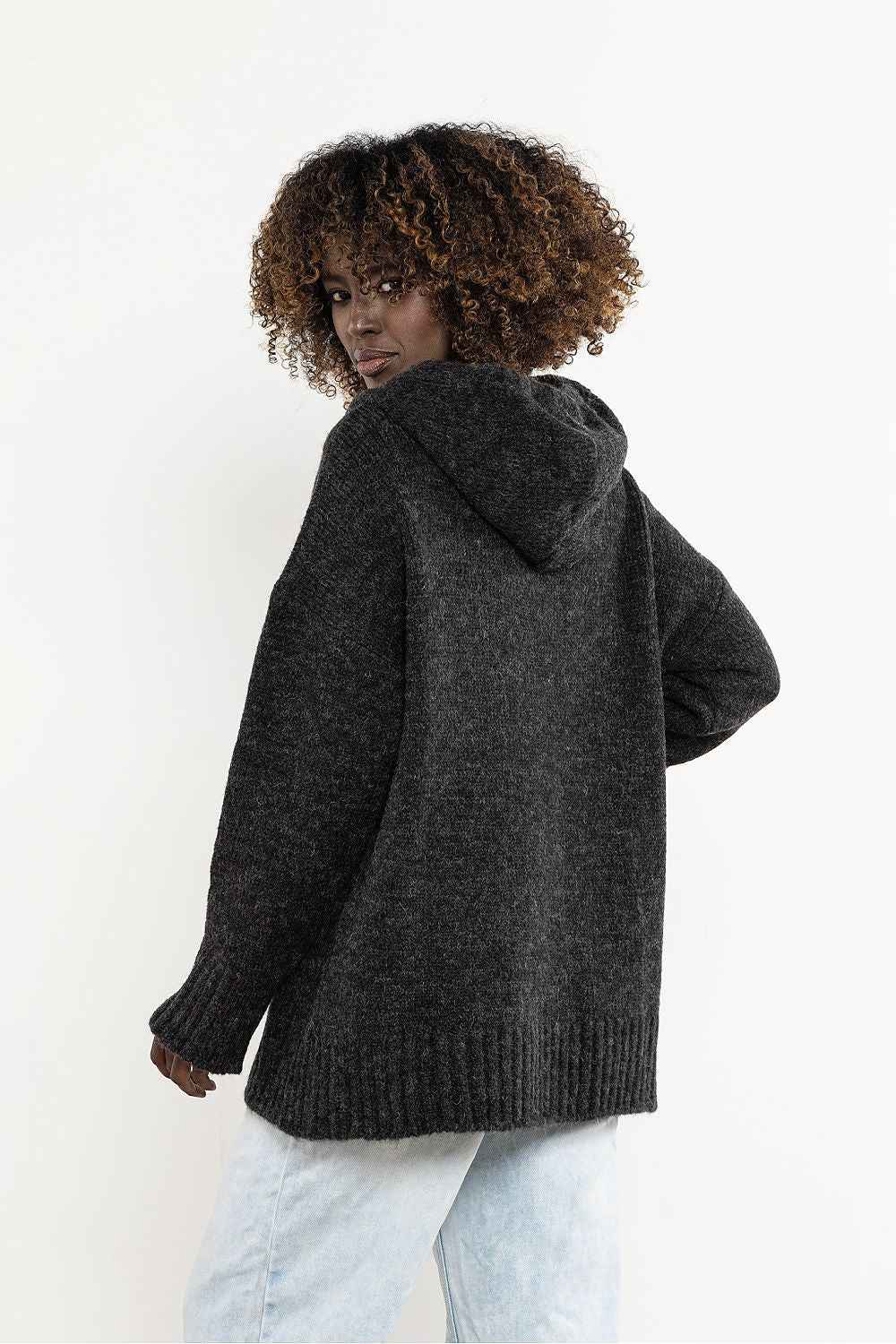 Jumper awama
