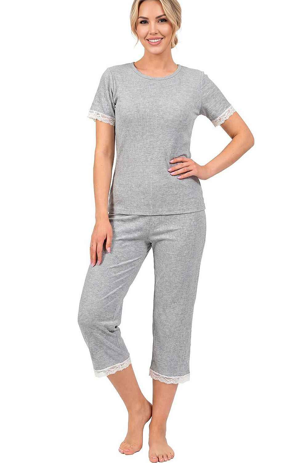 Pyjama Donna
