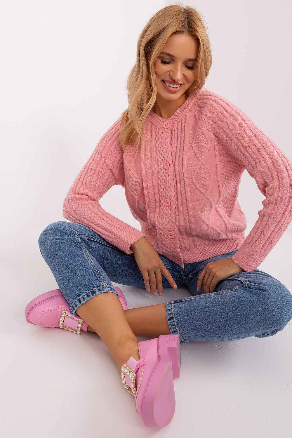 Cardigan AT